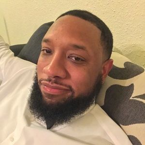 Meet your Posher, Derrick